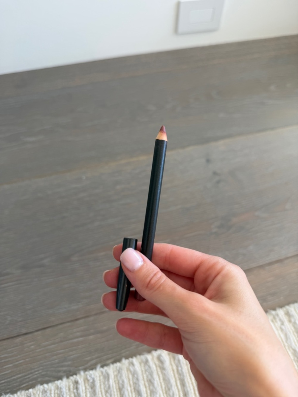 Mac lip liner